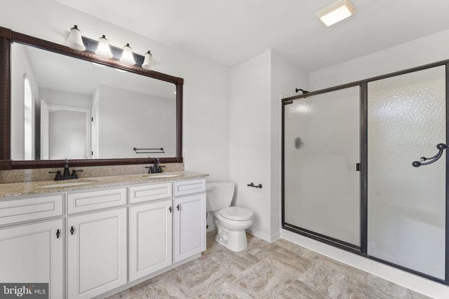 302 REDBUD DR, Oxford, PA 19363