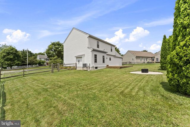 302 REDBUD DR, Oxford, PA 19363