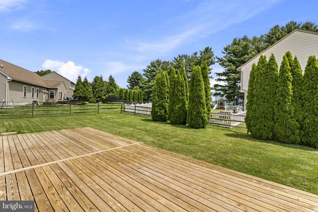 302 REDBUD DR, Oxford, PA 19363