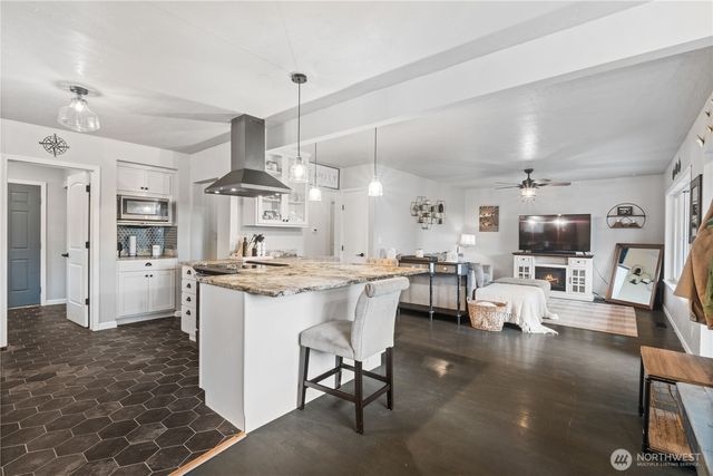 3116 Alderwood Avenue, Bellingham, WA 98225