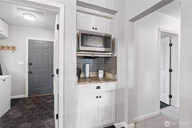 3116 Alderwood Avenue, Bellingham, WA 98225