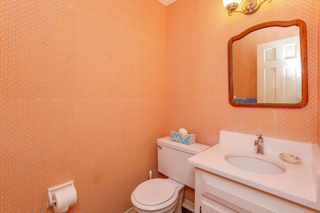 Image 21 of property listing at 5019 GRAN LAC AVENUE, Orlando, FL 32812