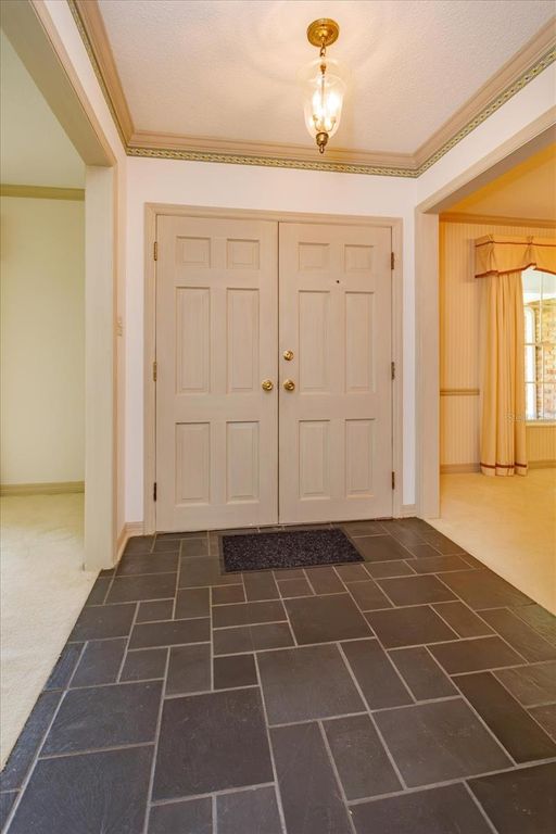 Image 6 of property listing at 5019 GRAN LAC AVENUE, Orlando, FL 32812