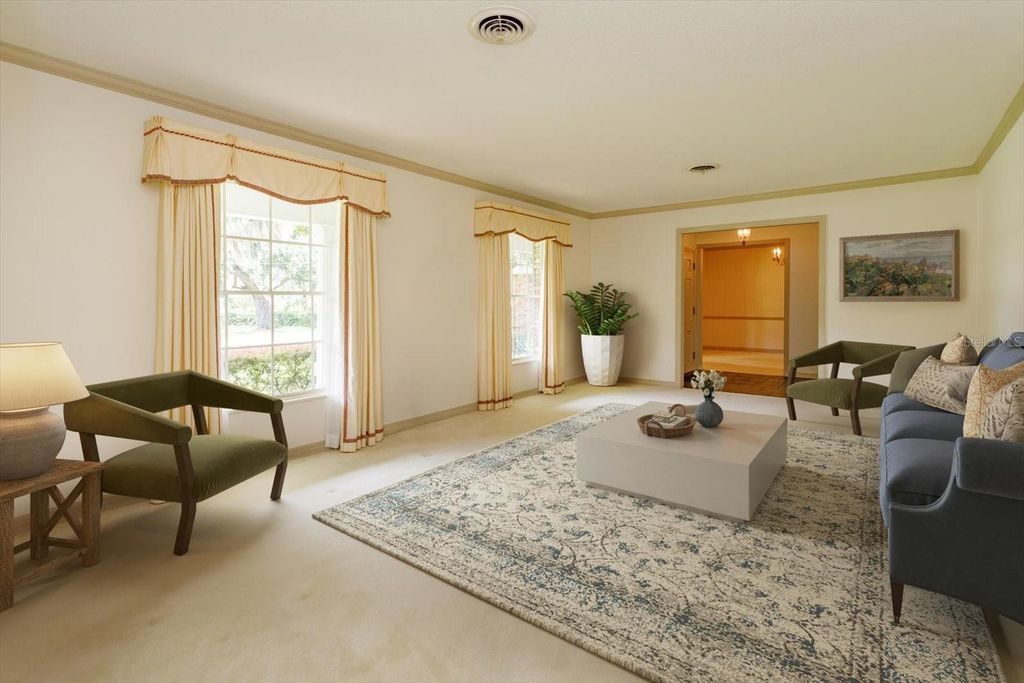Image 9 of property listing at 5019 GRAN LAC AVENUE, Orlando, FL 32812