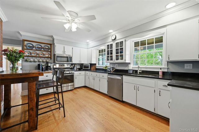 1060 Navy Street, Orient, NY 11957