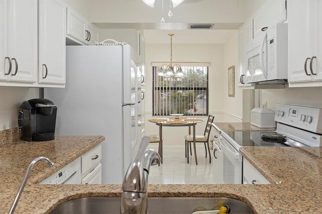 7844 Willow Spring Drive 1713, Lake Worth, FL 33467