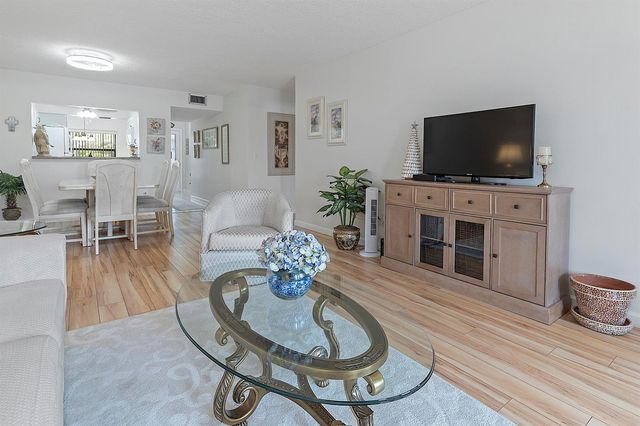7844 Willow Spring Drive 1713, Lake Worth, FL 33467