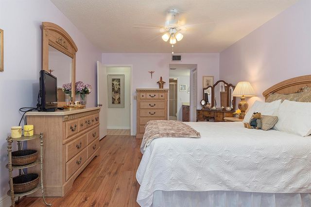 7844 Willow Spring Drive 1713, Lake Worth, FL 33467