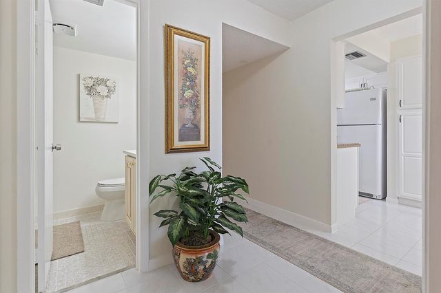 7844 Willow Spring Drive 1713, Lake Worth, FL 33467