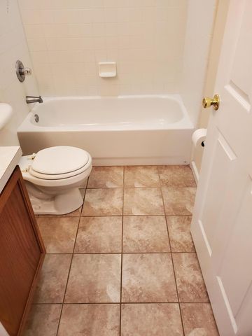 3432 INTERNATIONAL VILLAGE Drive W, Jacksonville, FL 32277