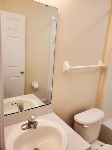 3432 INTERNATIONAL VILLAGE Drive W, Jacksonville, FL 32277