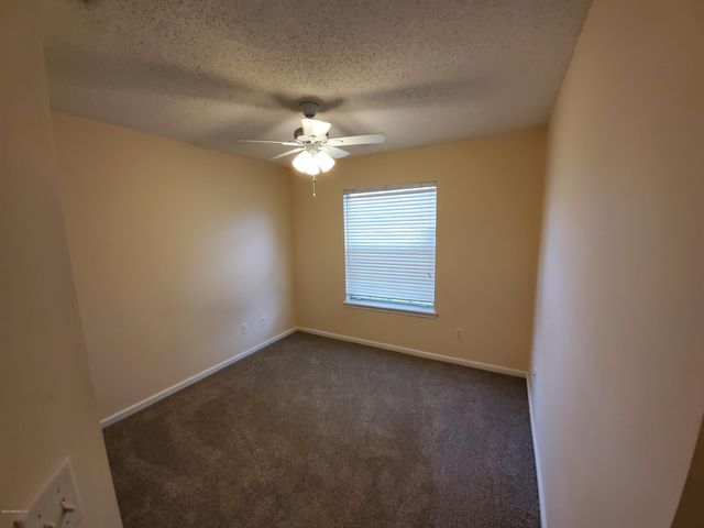 3432 INTERNATIONAL VILLAGE Drive W, Jacksonville, FL 32277