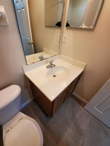 3432 INTERNATIONAL VILLAGE Drive W, Jacksonville, FL 32277