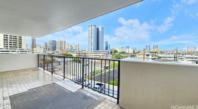 2222 Citron Street 403, Honolulu, HI 96826