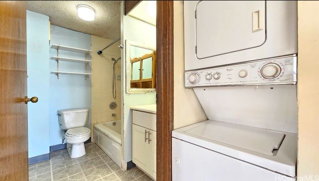 2222 Citron Street 403, Honolulu, HI 96826