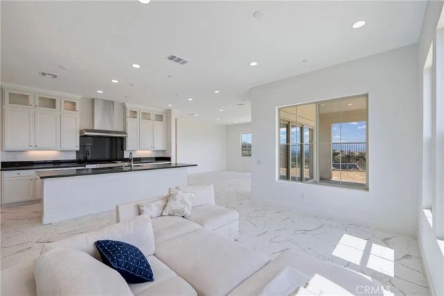 21204 Currant Court, Chatsworth, CA 91311