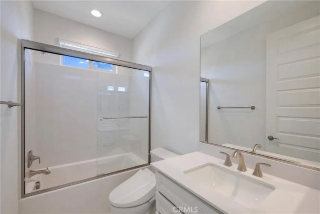 21204 Currant Court, Chatsworth, CA 91311