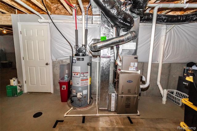 1205 Lancaster Street, Lapeer, MI 48446