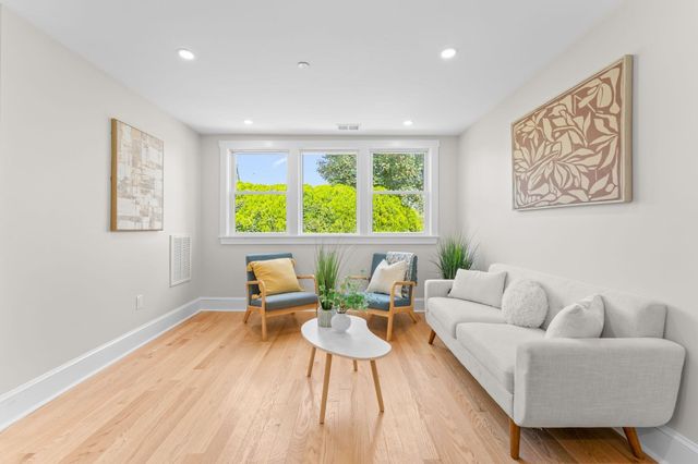 194 Washington Ave 4, Winthrop, MA 02152