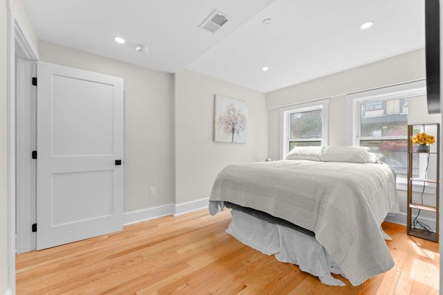 194 Washington Ave 4, Winthrop, MA 02152