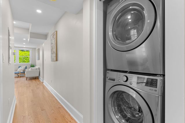 194 Washington Ave 4, Winthrop, MA 02152