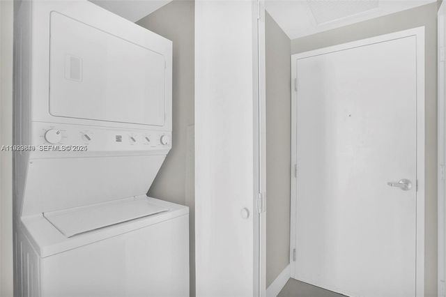 1010 SW 2nd Ave 1804, Miami, FL 33130