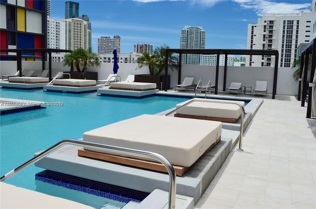 1010 SW 2nd Ave 1804, Miami, FL 33130