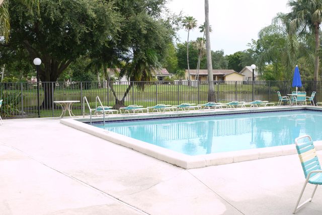 11477 NW 39TH Court 105-1, Coral Springs, FL 33065
