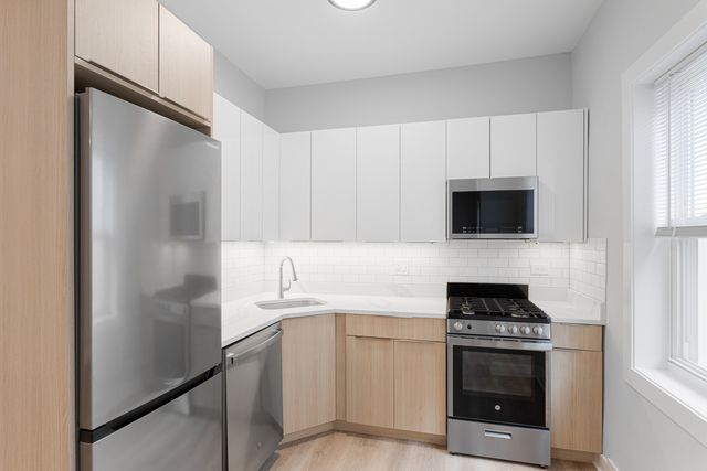 7600 N Sheridan Road B1N, Chicago, IL 60626