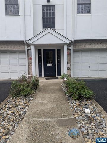 5 Colonial Village Drive, Hillsdale, NJ 07642