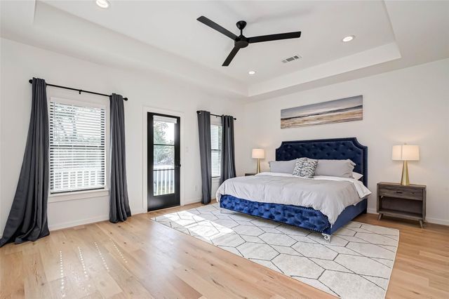 4101 Edison Street, Houston, TX 77009