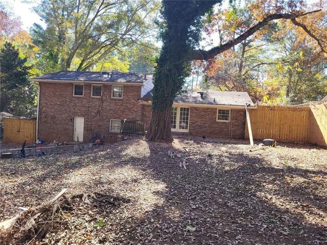 4796 Fairforest Drive, Stone Mountain, GA 30088