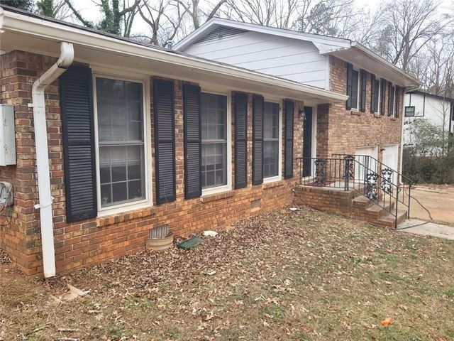 4796 Fairforest Drive, Stone Mountain, GA 30088