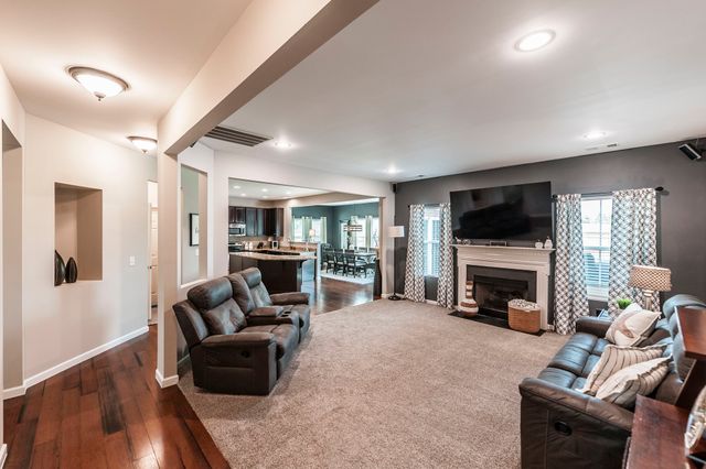 770 Nelms Dr, Gallatin, TN 37066