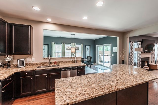 770 Nelms Dr, Gallatin, TN 37066