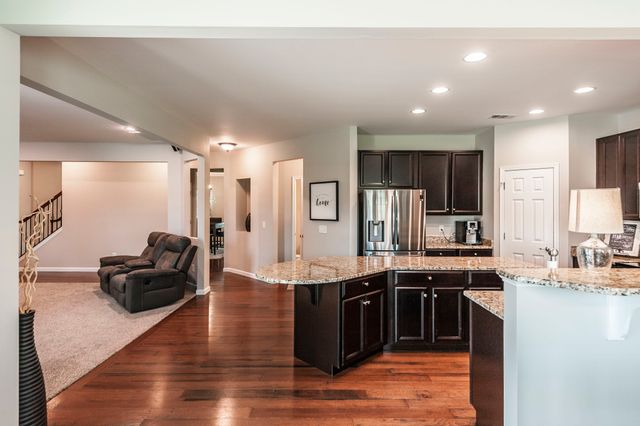 770 Nelms Dr, Gallatin, TN 37066