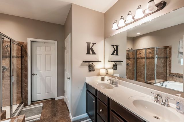 770 Nelms Dr, Gallatin, TN 37066