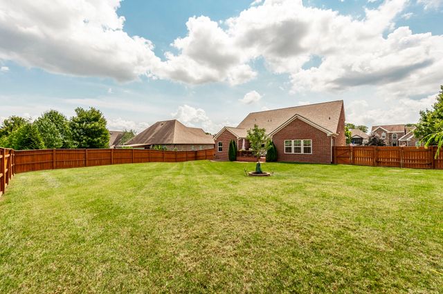 770 Nelms Dr, Gallatin, TN 37066