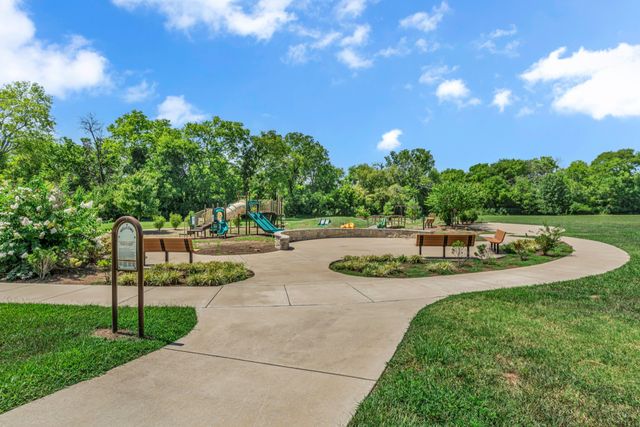 770 Nelms Dr, Gallatin, TN 37066