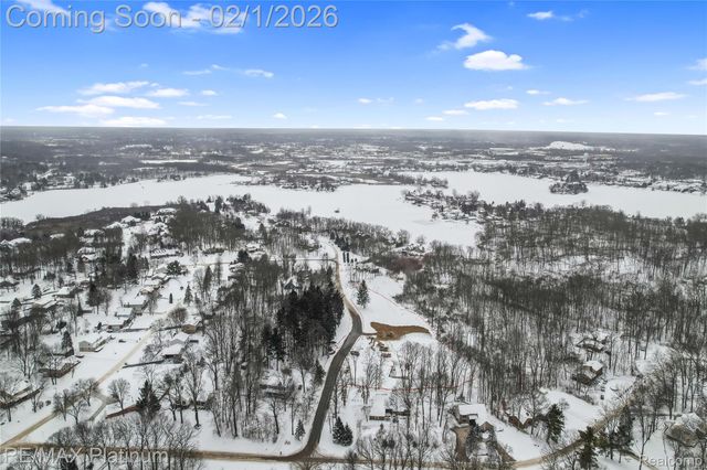 8760 Dann Drive, Brighton Township, MI 48114