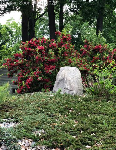 8760 Dann Drive, Brighton Township, MI 48114