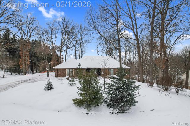 8760 Dann Drive, Brighton Township, MI 48114