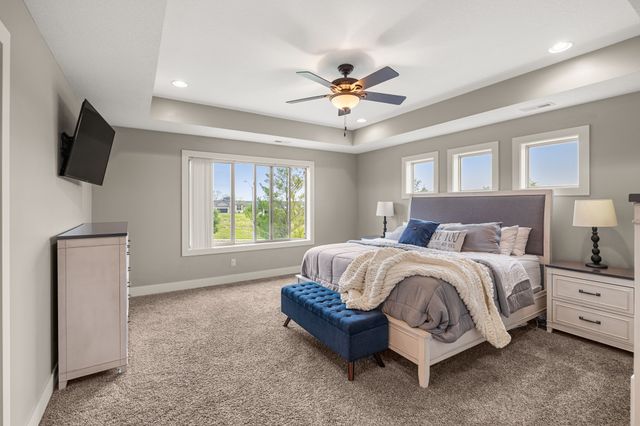 9324 Sugar Creek Circle, West Des Moines, IA 50266