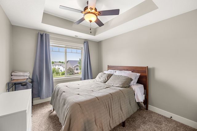 9324 Sugar Creek Circle, West Des Moines, IA 50266