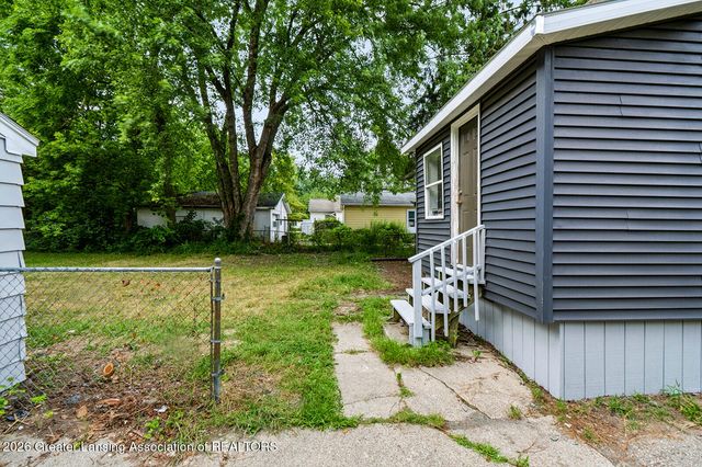 414 S Rosemary Street, Lansing, MI 48917