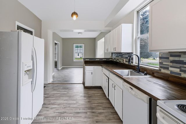 414 S Rosemary Street, Lansing, MI 48917