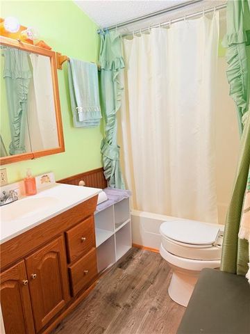 131 E Killian Street, Canton, GA 30114