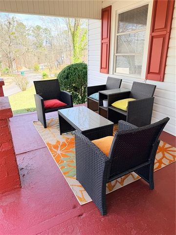 131 E Killian Street, Canton, GA 30114