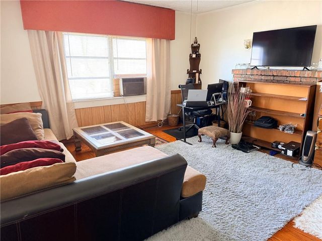 131 E Killian Street, Canton, GA 30114