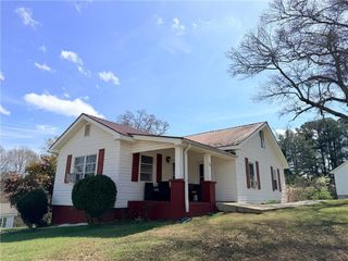 131 E Killian Street, Canton, GA 30114